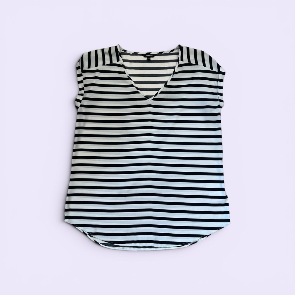 Express Black White Striped V-Neck Blouse Women's Large Short Sleeve